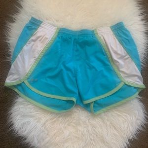 Women’s Under Armour Shorts Size XL